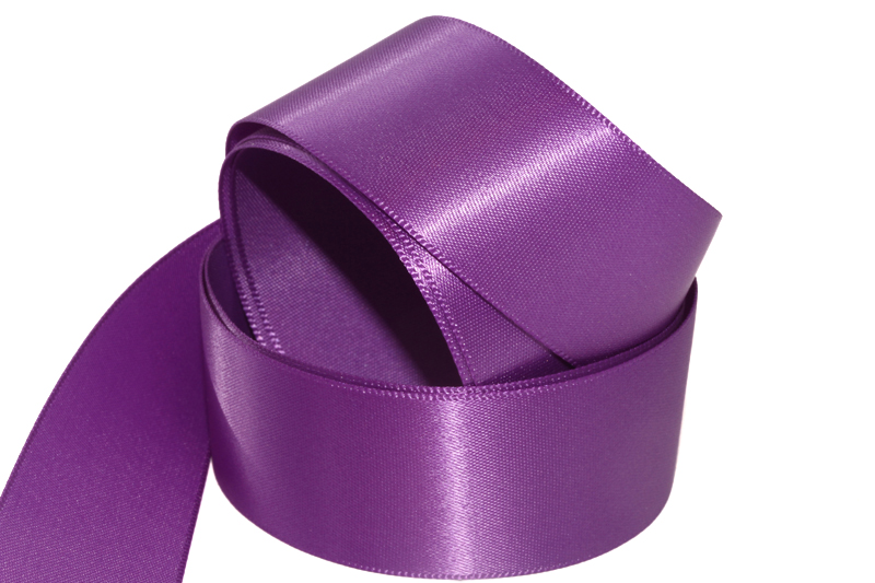 Violet ribbon